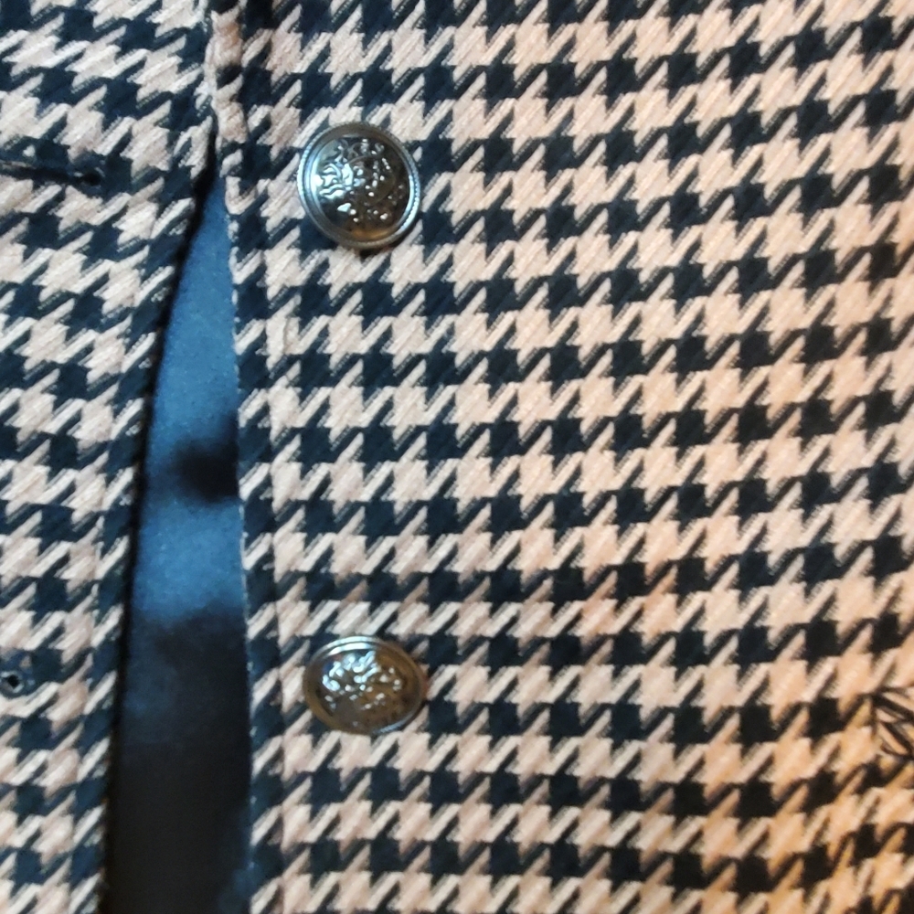 Joan Rivers Blazer - Picture 2 of 4